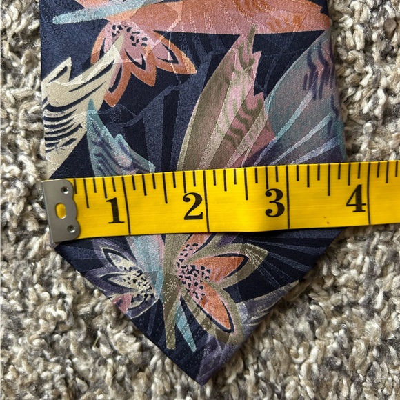 Bundle of 5 all silk men’s vintage abstract art ties - Picture 9 of 9